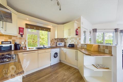 2 bedroom chalet for sale, Staithe Road, Burgh St. Peter, Beccles