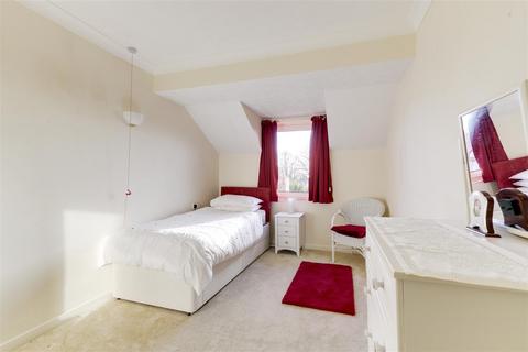 2 bedroom flat for sale, Beech Court, Mapperley NG3