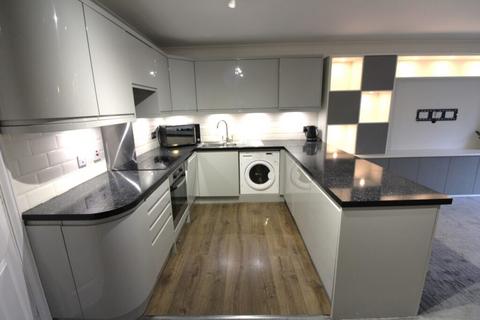 Studio to rent, The Ridgeway, Enfield EN2 8SF