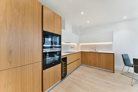 1 bedroom flat to rent, Cassia House, Piazza Walk, Aldgate, London, E1