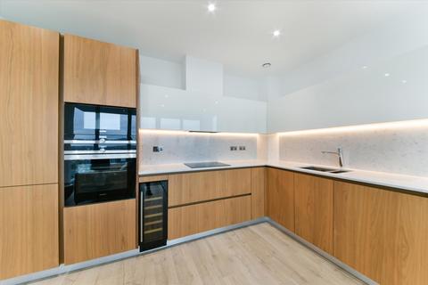 1 bedroom flat to rent, Cassia House, Piazza Walk, Aldgate, London, E1