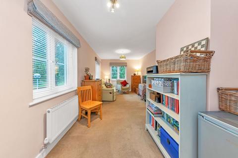 1 bedroom flat for sale, Moorlands Close, Royston SG8