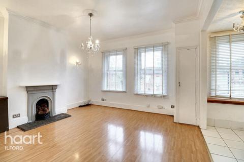 2 bedroom flat for sale, Mansfield Road, Ilford