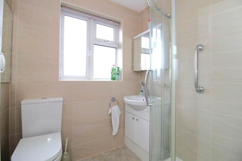 122 Kingsbridge Road, Morden, SM4 4QB
