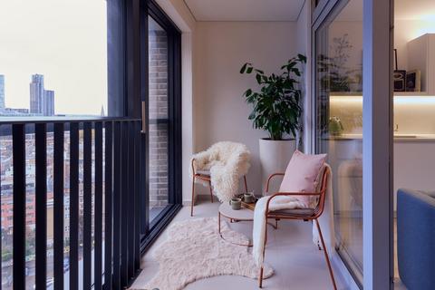 undefined, New Drum Street, London, E1