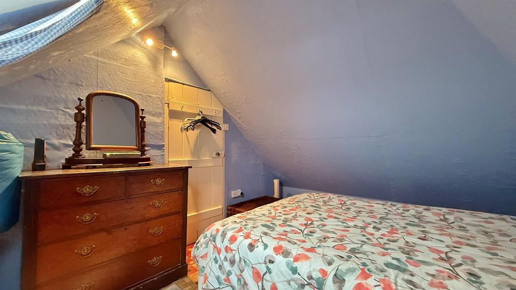 Attic room 2