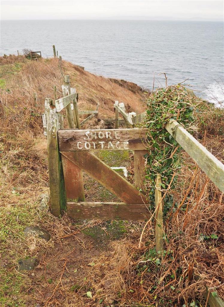 Gate to Shore Cottage