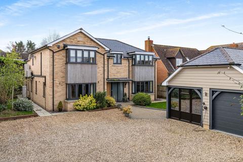 5 bedroom detached house for sale, Station Road, Royston SG8