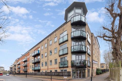 2 bedroom flat to rent, Rotherhithe Street, London SE16