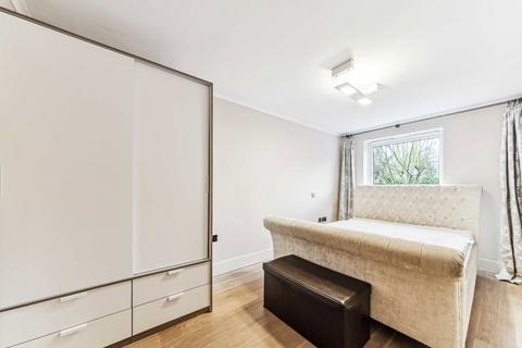 2 bedroom flat to rent, Rotherhithe Street, London SE16