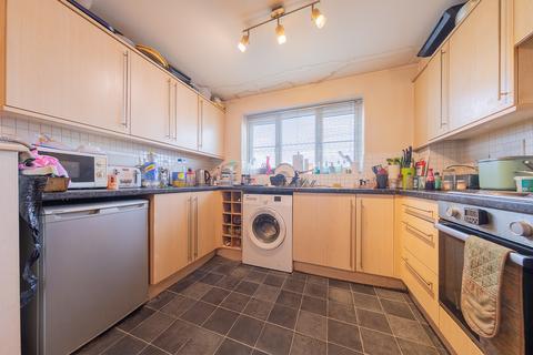 2 bedroom flat for sale, Summerton Road, Oldbury B69