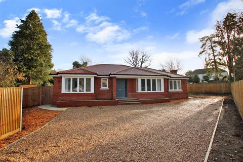 2 bedroom detached bungalow for sale, LOWER ROAD, FETCHAM, KT22