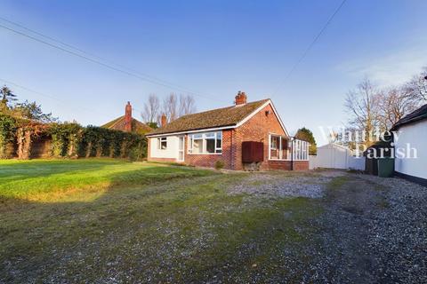 2 bedroom detached bungalow for sale, Church Road, South Lopham