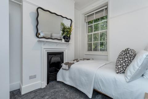 3 bedroom apartment for sale, Pater Street, London, W8