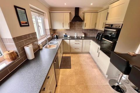 5 bedroom detached house for sale, Martin De Rye Way, Caister-On-Sea