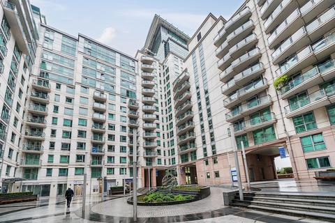 2 bedroom apartment to rent, Flat ,  St. George Wharf, London