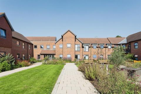 2 bedroom apartment for sale, Elizabeth House, St. Giles Mews, Stony Stratford, Milton Keynes, MK11 1HT