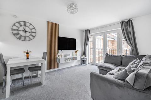 2 bedroom end of terrace house for sale, Blackwater,  Camberley,  GU17