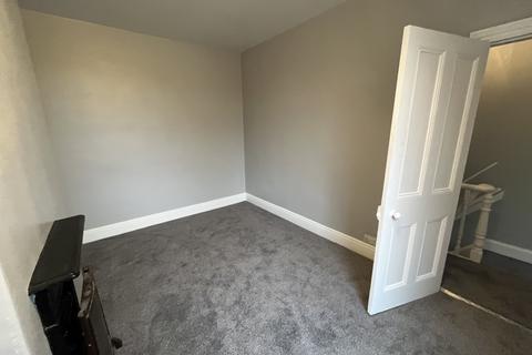 2 bedroom terraced house to rent, Belmont Avenue, Doncaster