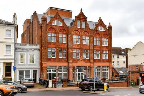 3 bedroom apartment for sale, The Carriage House, 88 Grosvenor Road, Tunbridge Wells, Kent, TN1