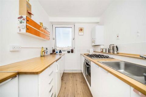 2 bedroom flat for sale, Mace Street, London E2