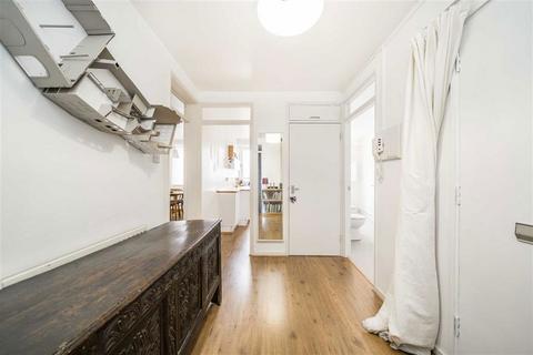 2 bedroom flat for sale, Mace Street, London E2