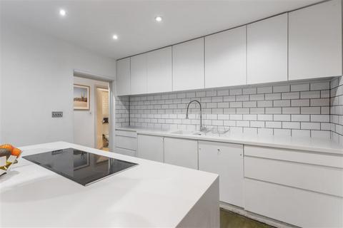 3 bedroom flat for sale, Russell Road, W14