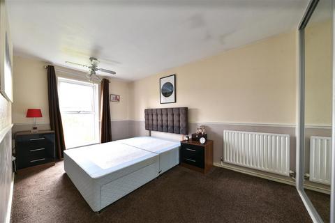 3 bedroom terraced house for sale, Ripon Road, Stevenage