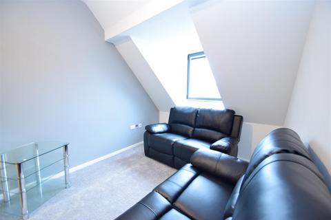 2 bedroom apartment to rent, Chillingham Road, Newcastle Upon Tyne, NE6