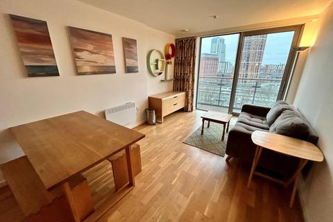 2 bedroom flat to rent, Whitehall Quay, Leeds