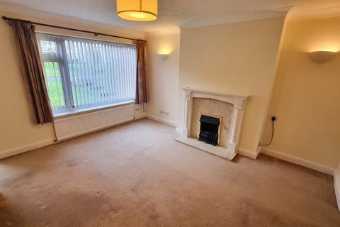 2 bedroom terraced house to rent, Heathcote Drive, Leicester LE12