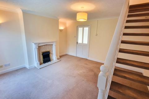 2 bedroom terraced house to rent, Heathcote Drive, Leicester LE12