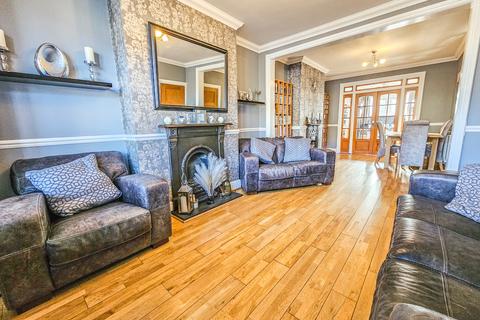 5 Fourth Avenue, Romford, RM7 0UA