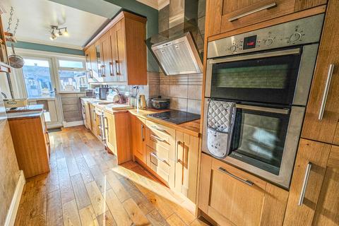 5 Fourth Avenue, Romford, RM7 0UA