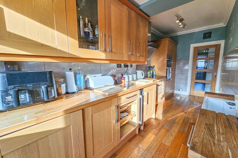 5 Fourth Avenue, Romford, RM7 0UA