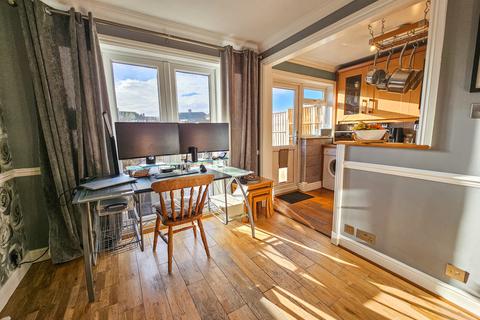 5 Fourth Avenue, Romford, RM7 0UA