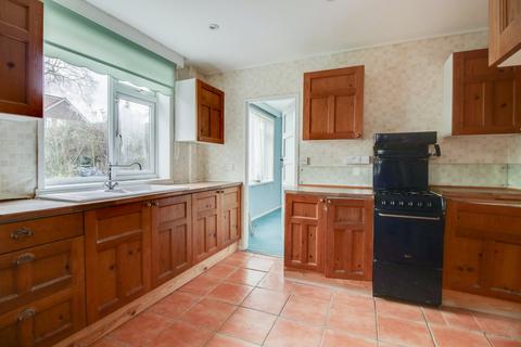 2 bedroom semi-detached house for sale, Otley Old Road, Leeds, West Yorkshire, LS16