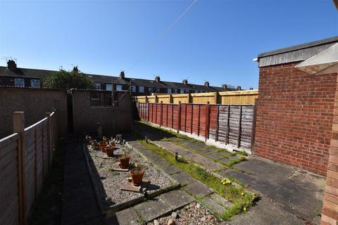 2 bedroom terraced house for sale, Telford Street, Hull