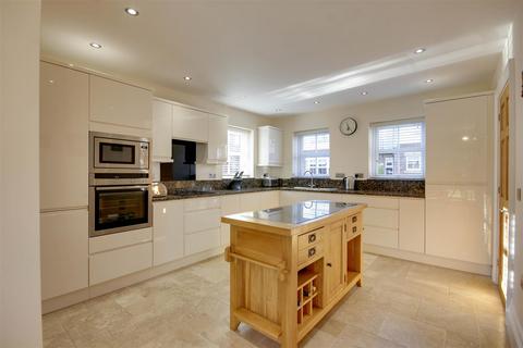 4 bedroom detached house for sale, Jameson Keep, Hessle