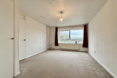 1 bedroom flat for sale, Harebell Close, Eastbourne, East Sussex, BN23