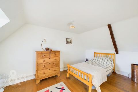 Rose Cottage Hempnall Road, Woodton, Bungay, NR35 2LS