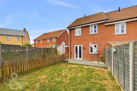 2 bedroom semi-detached house for sale, Oak Avenue, Norwich NR14