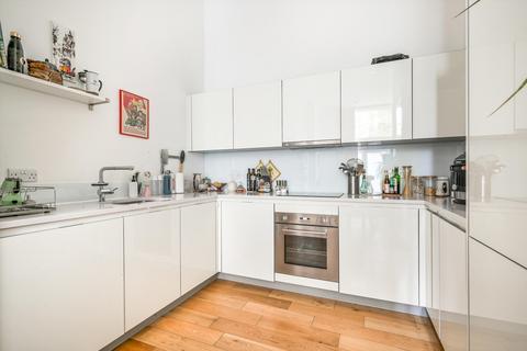 2 bedroom flat to rent, Casbeard Street, London, N4