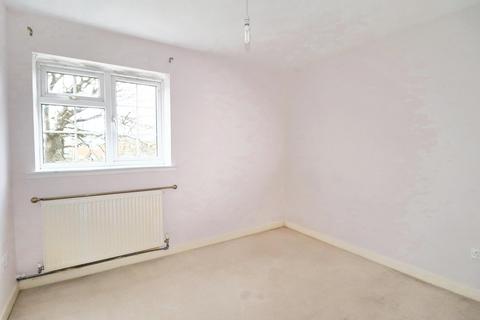 2 bedroom apartment for sale, Colne Drive, Walton-on-Thames KT12