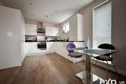 2 bedroom flat for sale, 8 Charlotte Way, West Malling ME19