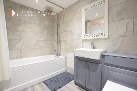 2 bedroom apartment for sale, Lyndhaven Court, Lyndhurst Road, Holland-on-Sea