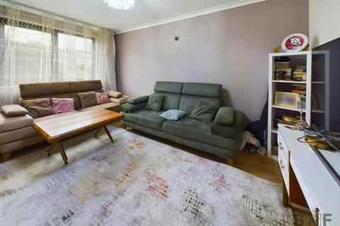 3 bedroom semi-detached house for sale, Whitecroft Way, Bristol BS15