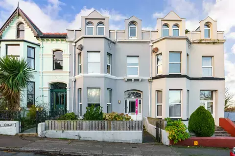 6 bedroom terraced house for sale, 2, Brookfield Terrace, Ramsey