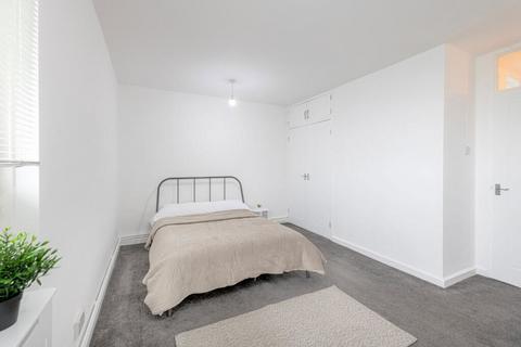 Flat 11, 1 Appleford Road, London, W10 5EF