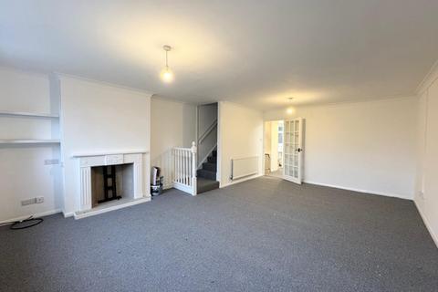 3 bedroom terraced house to rent, Mount Pleasant, Aylesford